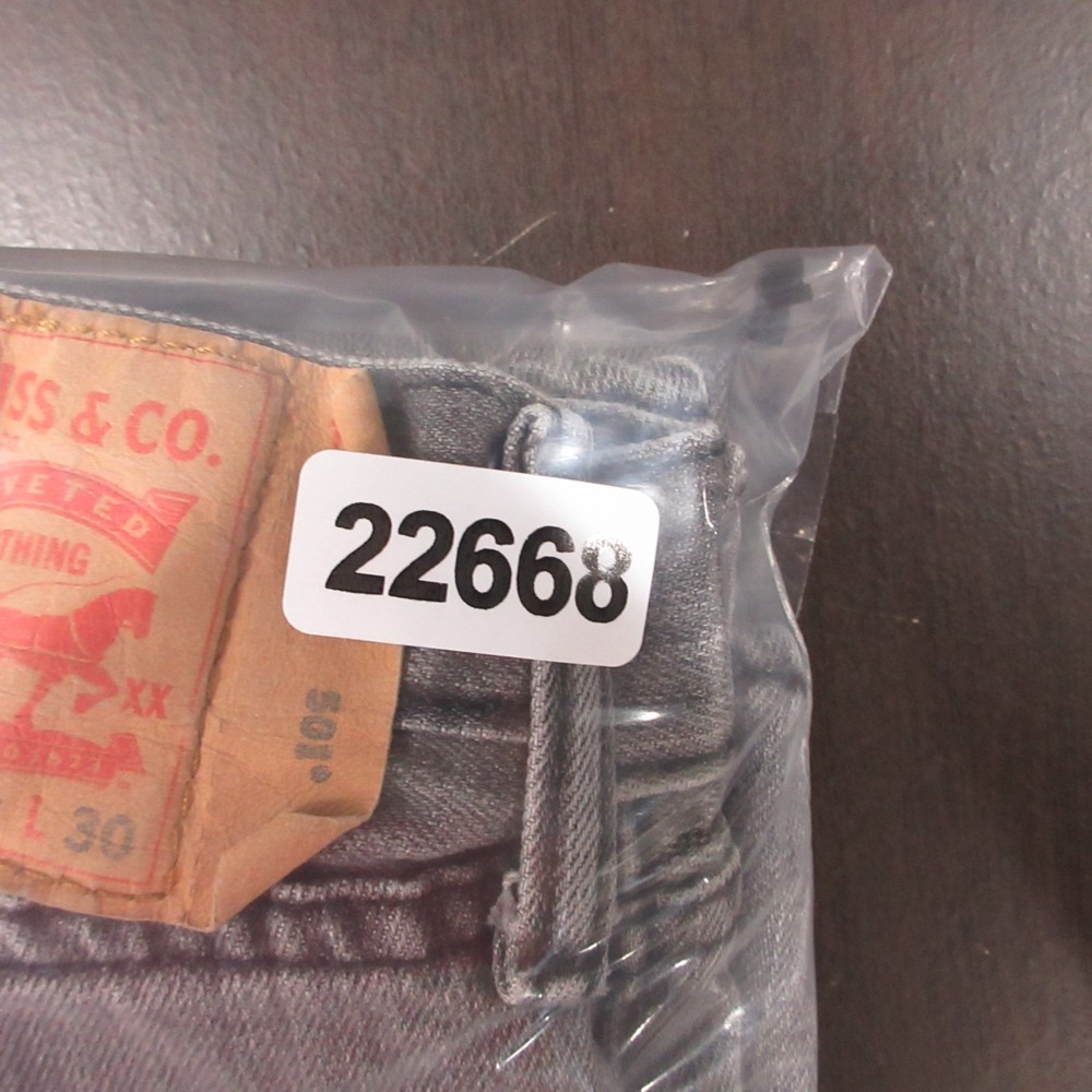 Levis Jeans Mens 33x20 Gray 501 Button Fly Original Straight Denim Pants - Picture 10 of 10
